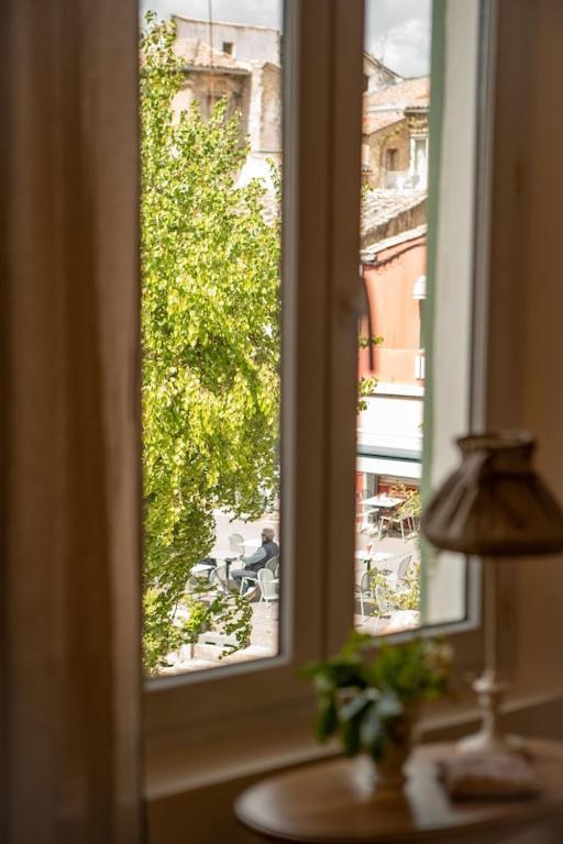 La Maison Du Bassin LʼIsle-sur-la-Sorgue Dış mekan fotoğraf